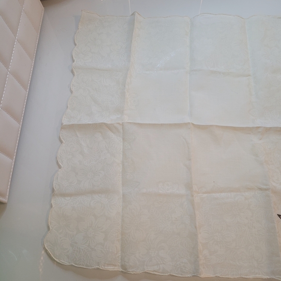 OES Handkerchief - Picture 3 of 5